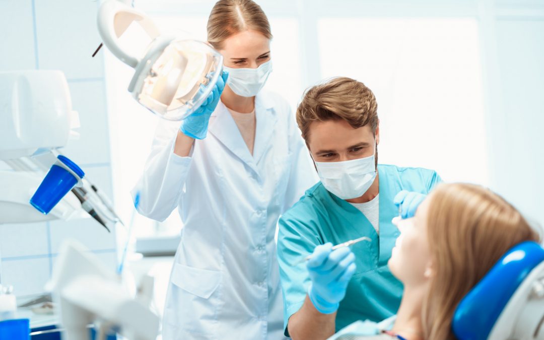 3 manières de décrocher un emploi de chirurgien dentiste près de chez vous